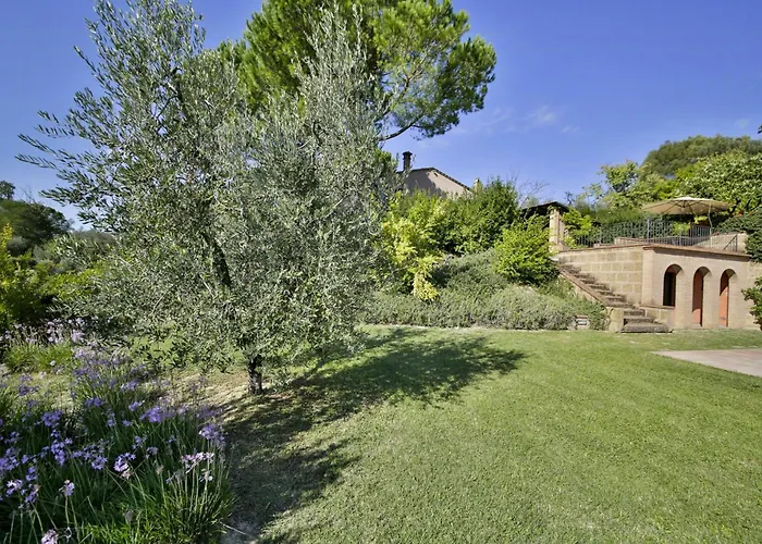 Holiday home Hidden Among Olive Trees In Tuscany *